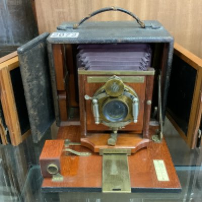 Rochester Optical Co. Premo A Victor 5 Plate Camera. (B)