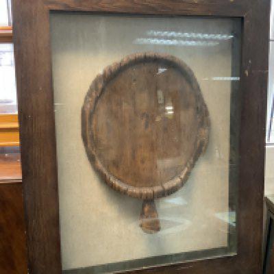 A large cased oak platter. 100cm x 80cm.