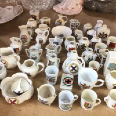 A collection of crested ware. lot can not be posted. NO RESERVE