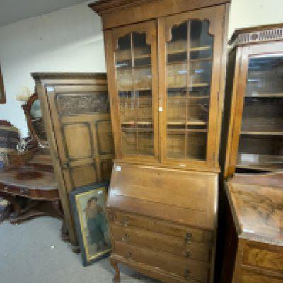 A 1930s Oak bureau bookcase. NO RESERVE