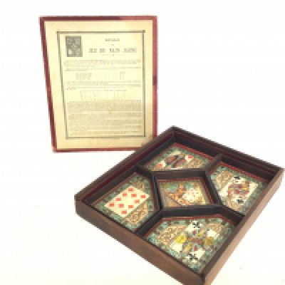 A vintage French board game, Yellow Dwarf game. Postage category C. NO RESERVE