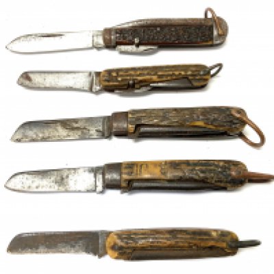 5 good stags horn bodies single and double bladed pocket knives with spikes by Thomas Turner, Joseph Allen, Schatt & Morgan (D)