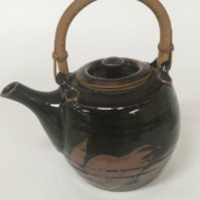 A Japanese influence Contemporary studio art pottery tea pot stamped SP. possible Welsh origin. No obvious damage or restoration.