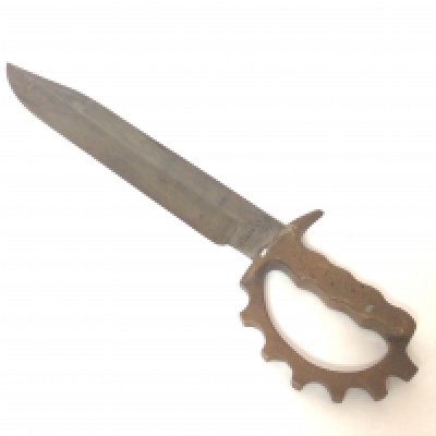 A rare Case XXI world war fighting knife length 44cm