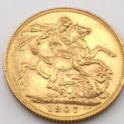 A 1907 full sovereign. Postage cat A.