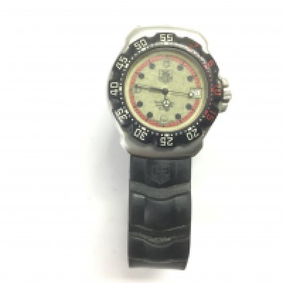 A Tag Heuer F1 watch. Shipping category B.