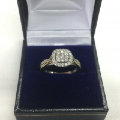 A 9ct gold diamond ring set with 25 diamonds, approx 0.45ct, approx 3g and approx size N-O.