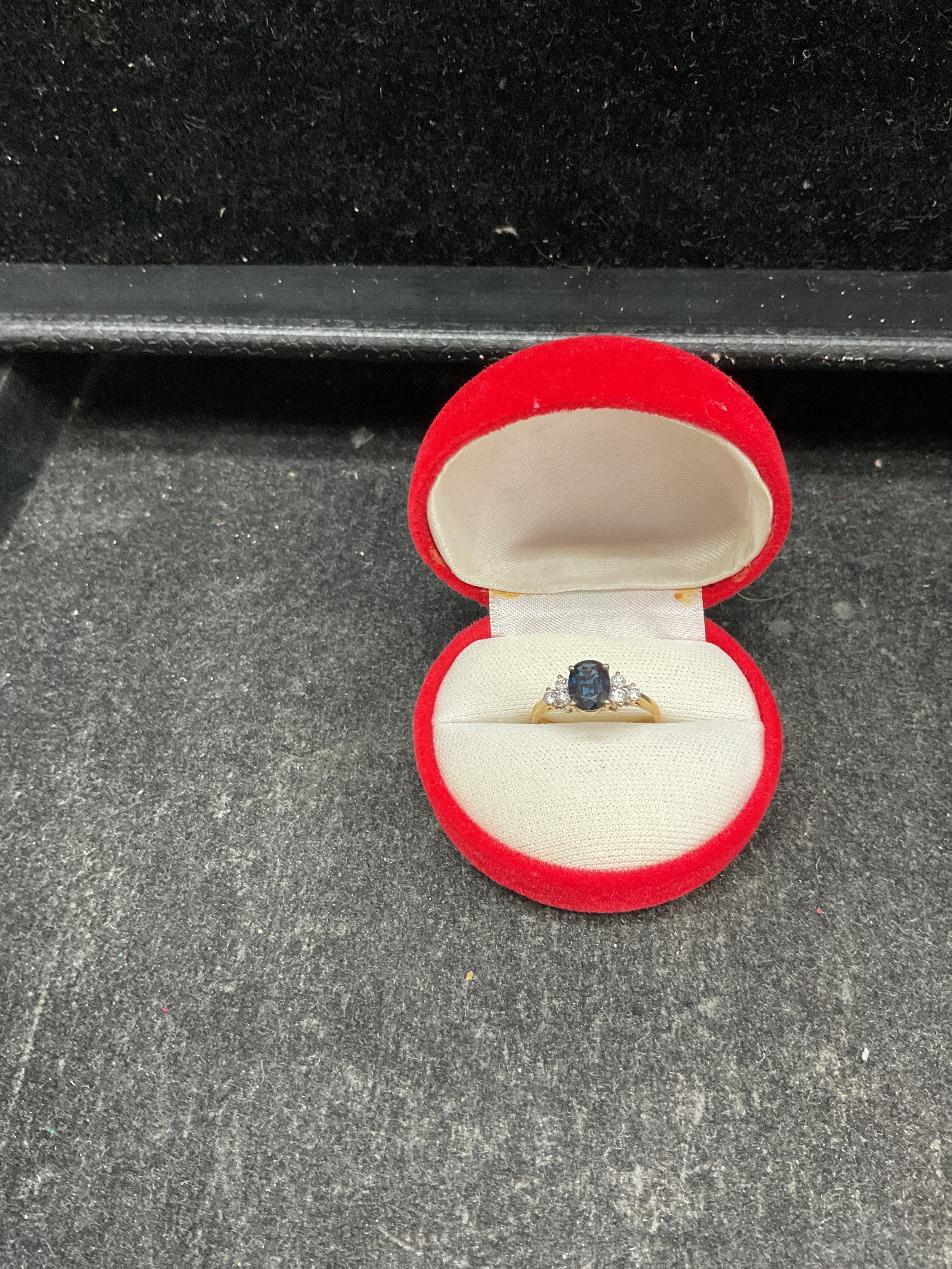 Large cornflower blue Sapphire and Diamond dress ring in 18 ct mount, weight 2.6 grams
