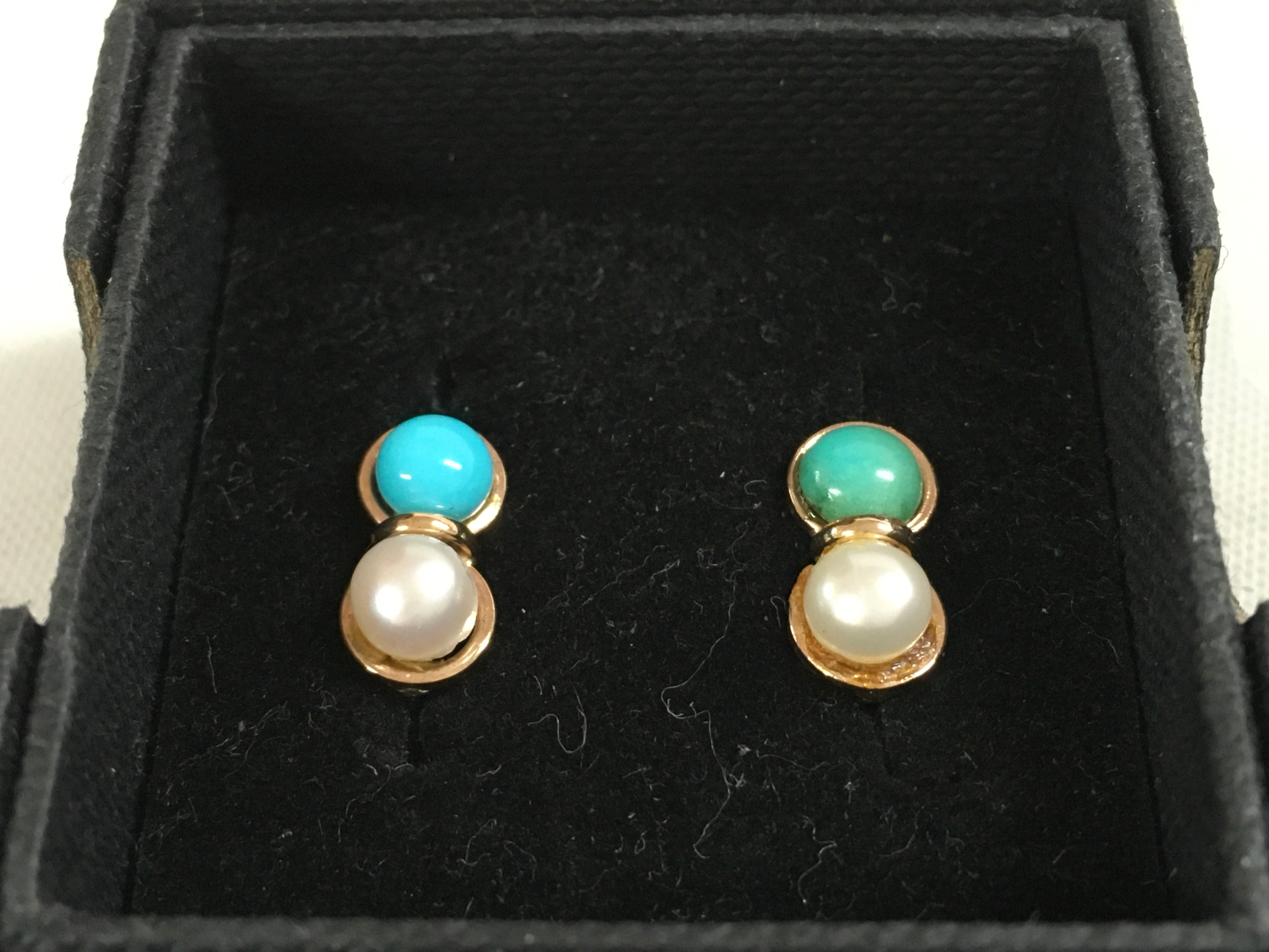 9ct gold cultured pearls and turquoise stone ears 
