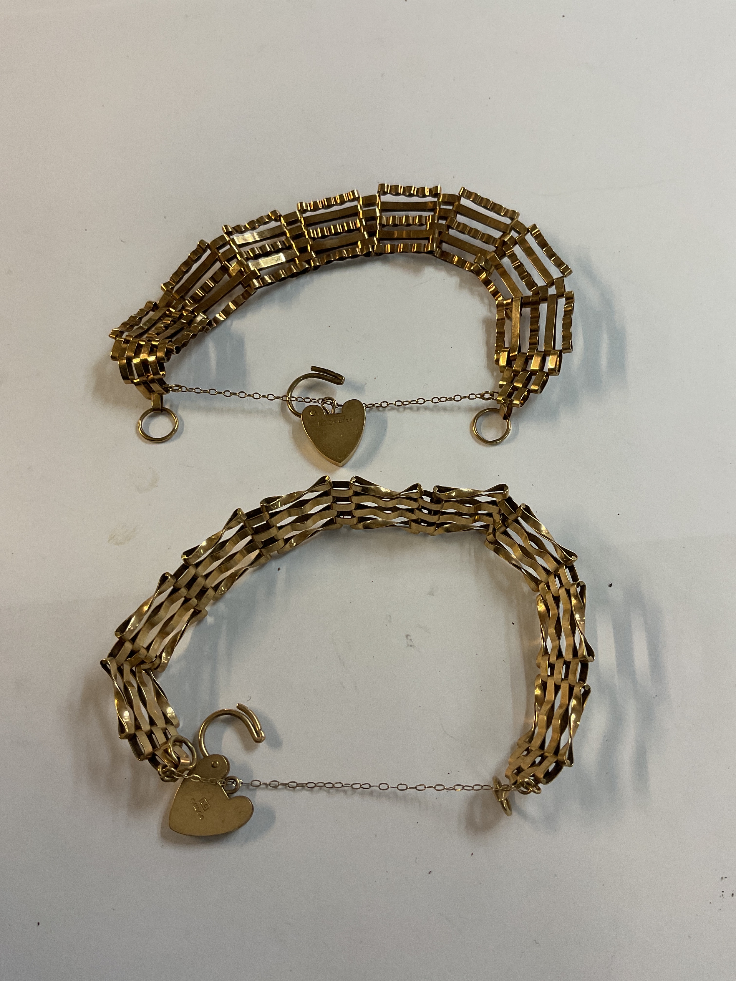 Two 9 ct gate bracelets. Weight 19 grams.