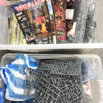 2 Boxes Containing War Hammer Magazines And Kits. No Reserve. (2).