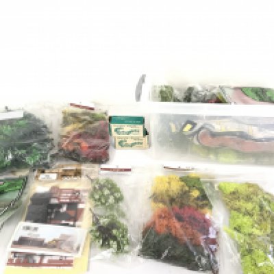 A Collection Of 00 Gauge Theming  And 2 X Britains Boxed hurdles. No Reserve. 