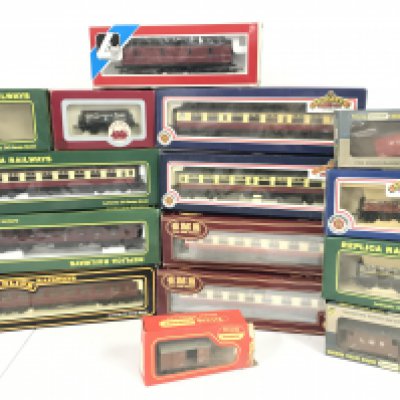 A Collection of Boxed 00 Gauge Coaches And Wagons. Various Makes. No Reserve.
