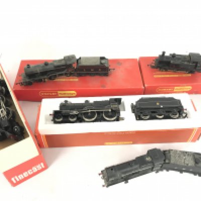 A Collection Of 00 Gauge Locomotives. With Boxes. And A wills Finecast Loco.