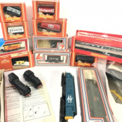 A Collection Of 00 Gauge Locomotives. Wagons Track etc. no Reserve.(2).