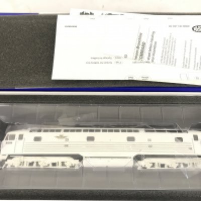 A Boxed Heljan 00 Gauge BRCW Dp260 LION Diesel Locomotive. Ltd Edition #4005.