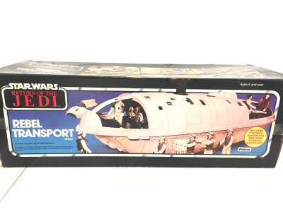 A Boxed Vintage Star Wars The Return Of The Jedi Rebel Transporter. Complete With Instructions.