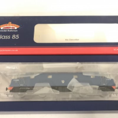 A Boxed Bachmann 00 Gauge Type AL5 Electric E3058 BR Electric Blue Loco. #31-676.