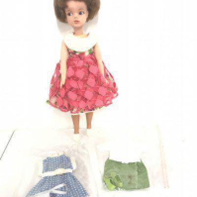 A Ideal Toy Corporation Tammy Doll With Extra Clothes. No Reserve.