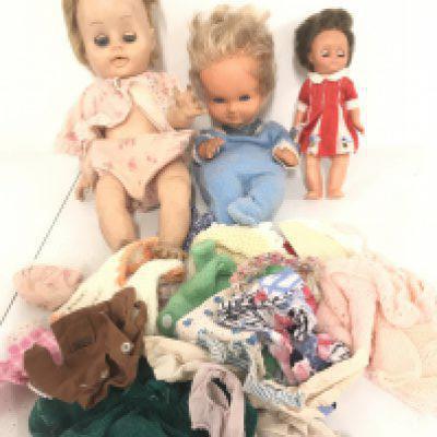 A Collection Of 3 Playworn Dolls Including A Tiny Tears. And Amanda Jane Doll.