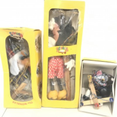 3 Boxed Pelham Puppets including the Womble Great Uncle Bulgaria.
