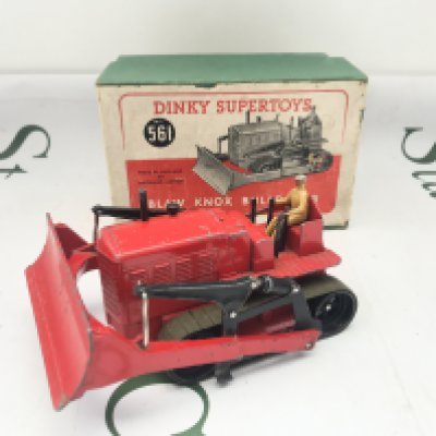 A Boxed Dinky Toys Blaw Knox Bulldozer #561. No Reserve.