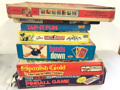 Assorted board games and other including hands down and Simpsons monopoly.