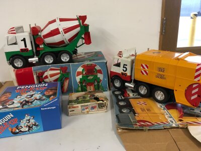 A mixed collection featuring 4 x boxed items including Penguin pile up, Matchbox linkits, Big 1 Refuse Collector Vehivle, Big 1 concrete mixing vehicle.  No reserve (4)