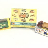A Boxed Matchbox Racing Car Transporter #K-5. A Dinky Toys Big Bedford Lorry #408 And A Corgi Constructor Set #GS/24 Bench Missing.