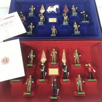 2 X Boxed Britains Sets. The Parachute Regiment #5190 And The 22nd Cheshire Regiment #5189.