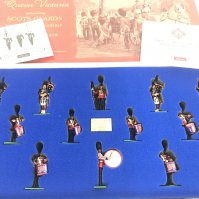 A Boxed Britains Scots Guards Band Of The Pipes And Drums 1899 #00214.