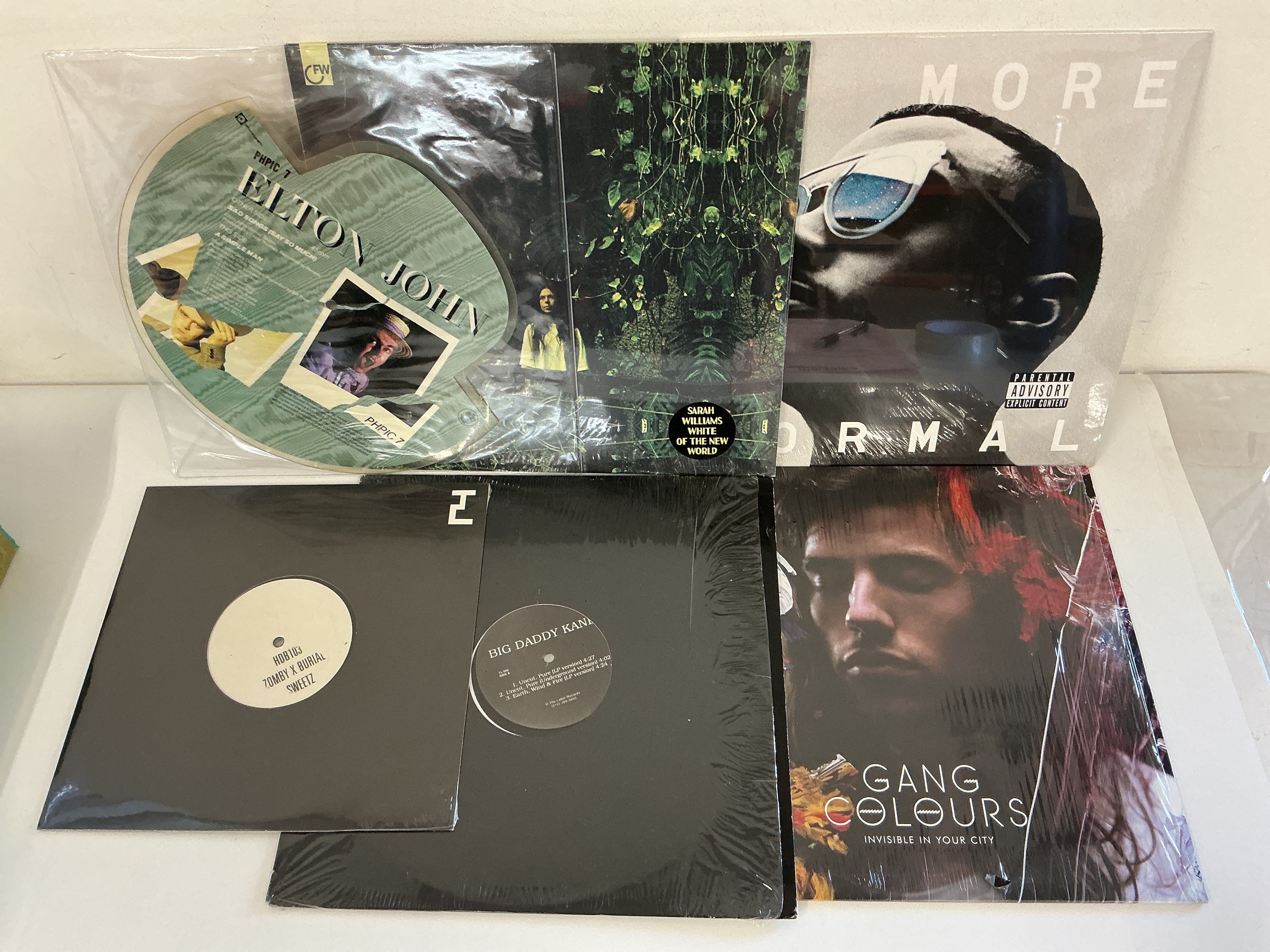 A collection of various LPs, 12" and 10" discs including white labels, sealed albums. Various artists including Big Daddy Kane, Swindle, Gang Colours and others.