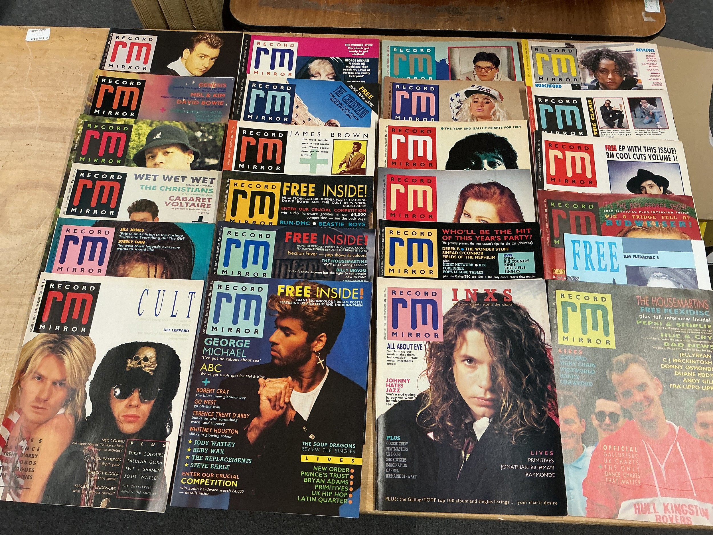 A collection of Record Mirror magazines, circa 1987-89. Includes flexi discs.