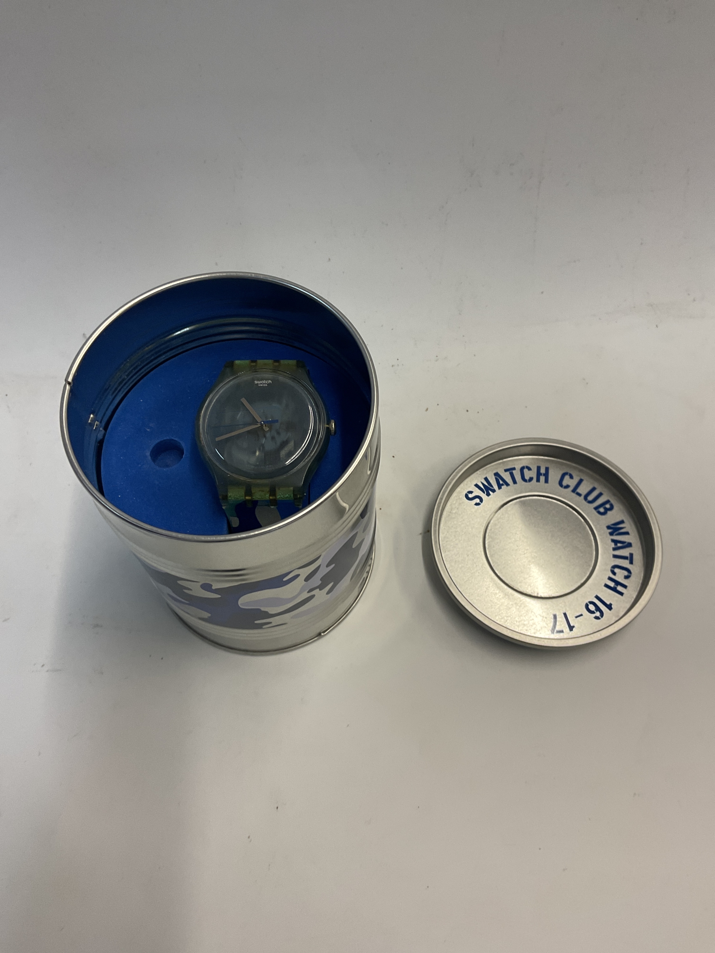Swatch club watch 16-17.