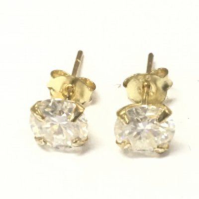 A pair of 1 ct Moissanite solitaire studs. Both with GRA reports. Postage B