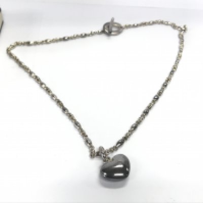 A silver links of London necklace with box. NO RESERVE