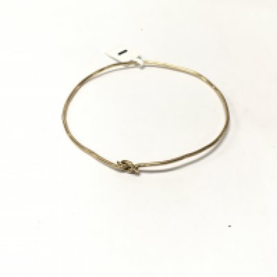A 9ct gold wire bangle. Approx weight 2.7 grams.
