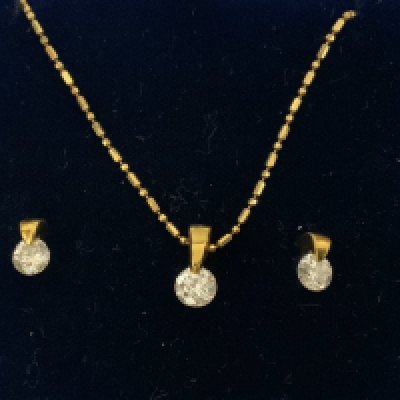 An 18ct brilliant but diamond suite (Stud earrings, Pendant, Chain).