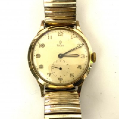A vintage 9ct gold cased Gents Tudor wrist watch serial 20419, C.1960. (A) seen working, inscription to reverse.