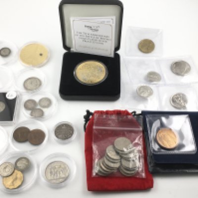 A collection of assorted mixed coinage including and 1836 shilling and a 75th anniversary Battle of Britain gold plated silver proof coin etc. Postage B