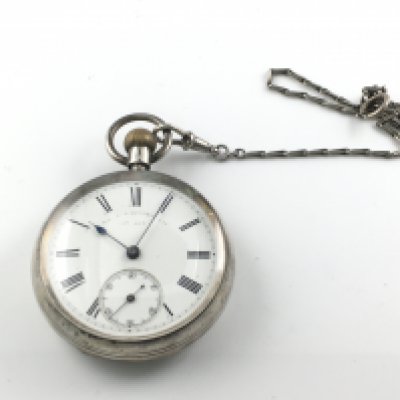A silver pocket watch. Not seen running. 106g total weight. Approx 50mm case diameter. Postage B