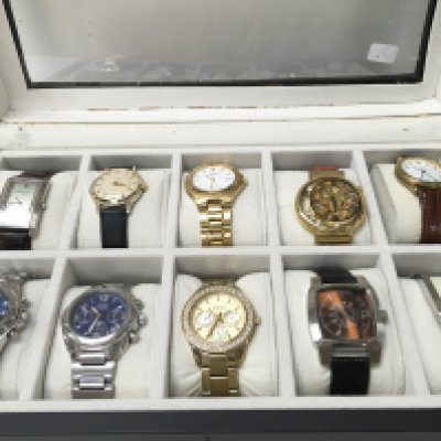 A collection of mens watches including Fossil, Accurist, Ingersoll etc. all working. postage category C
