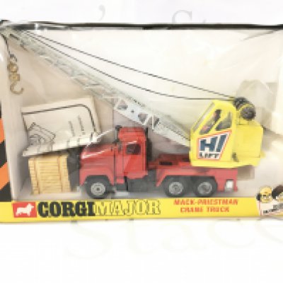 A Boxed Corgi Mack-Preston Crane Truck #1154. No Reserve.