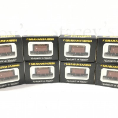 8 Boxed Graham Farish N Gauge BR Covered Wagons.