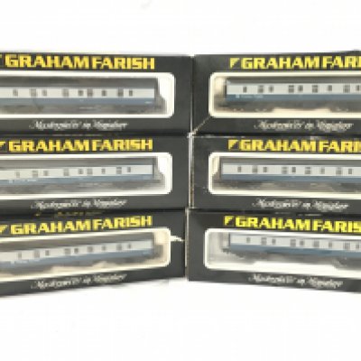 6 Boxed Graham Farish N Gauge Express Parcels Coaches. No Reserve.
