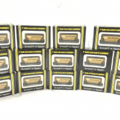 14 Bo Ed Graham Farish 16Ft 50T Hopper Wagons A.RC.