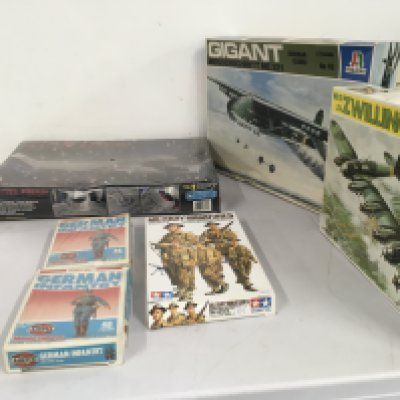 A collection of 6 models kits by Italeri..AMT..Airfix and Tamiya featuring military aircraft, soldiers and USS Enterprise. No reserve