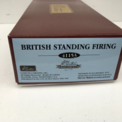 Boxed Britain Minature military model set featuring 41153 British Standing Fire. No reserve.