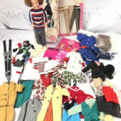 A Boxed Vintage Pedigree Sindy With A Collection of Cloths And Accessories. Sindy Arms And Legs do Not Bend.