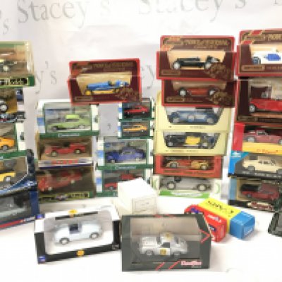 A Collection of Boxed Diecast Including Corgi. Dinky.matchbox. Cararama Etc. No Reserve.